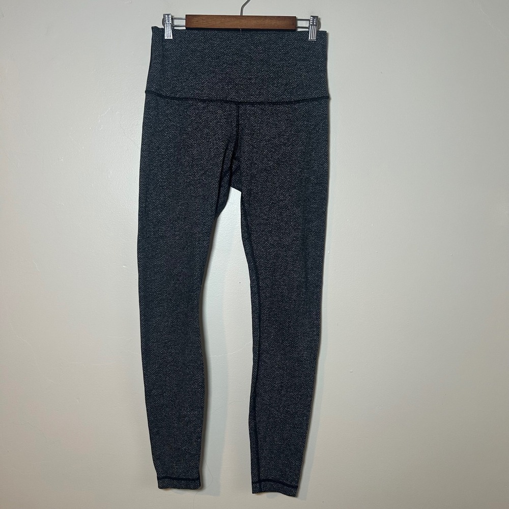 EUC Lululemon Herringbone High Rise Full Length Leggings Women Sz 10 Black White
